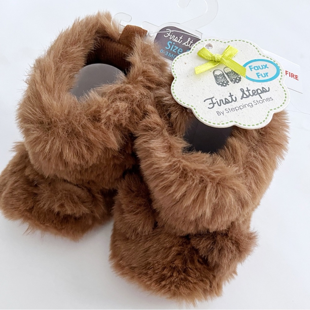 Cozy Brown Newborn Faux Fur Boots - Picture 2 of 6